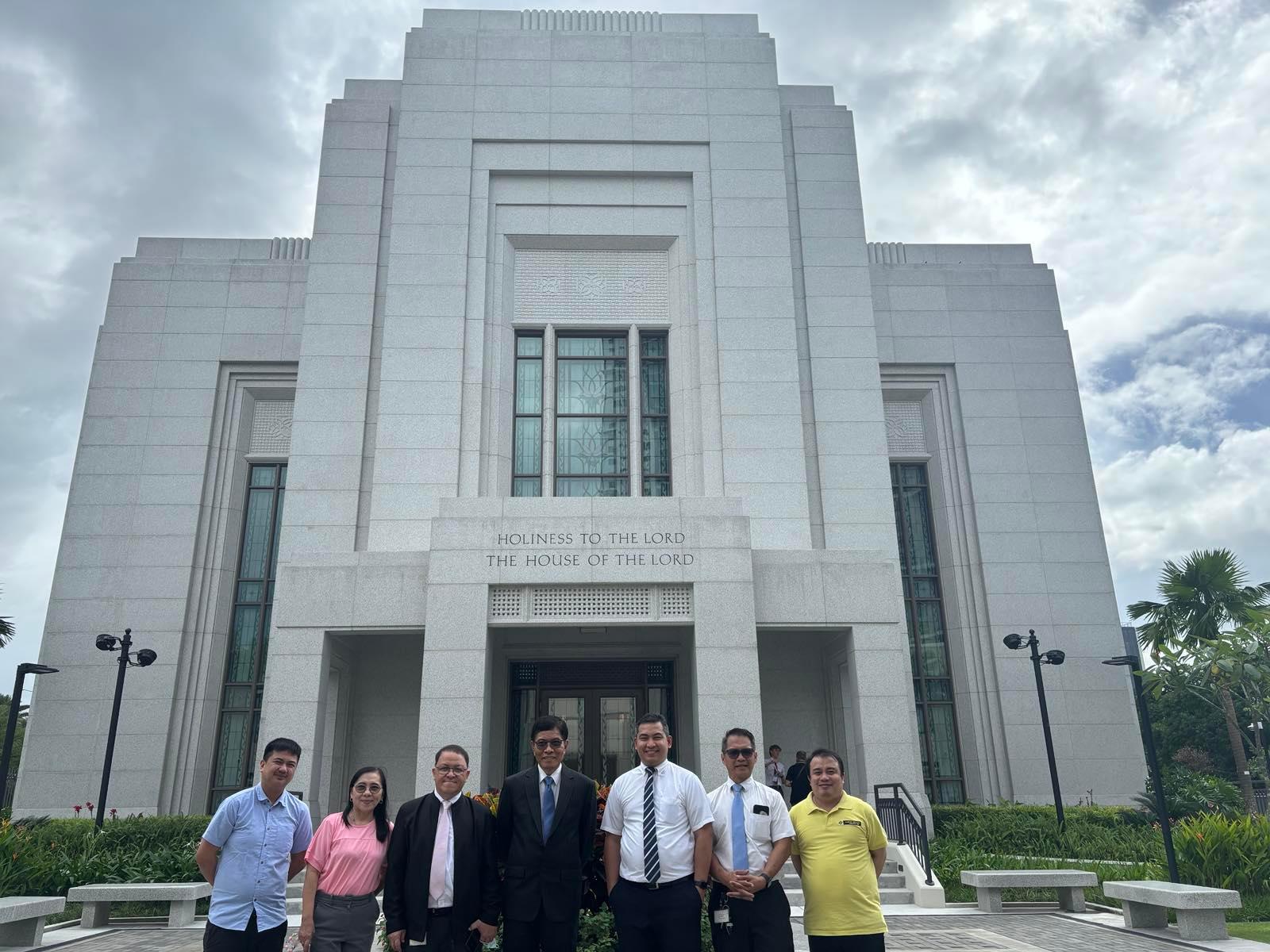 LWLI team at the Philippines Alabang Temple open house